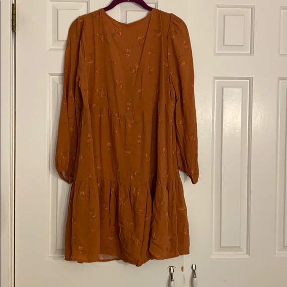 floral dress - Picture 2 of 4